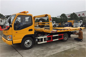 玉泉路哪里有拖车服务