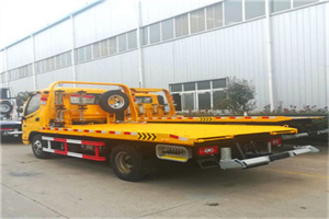 玉泉路附近拖车救援搭电