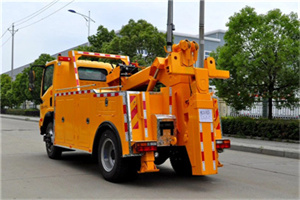 玉泉路高速路拖车费